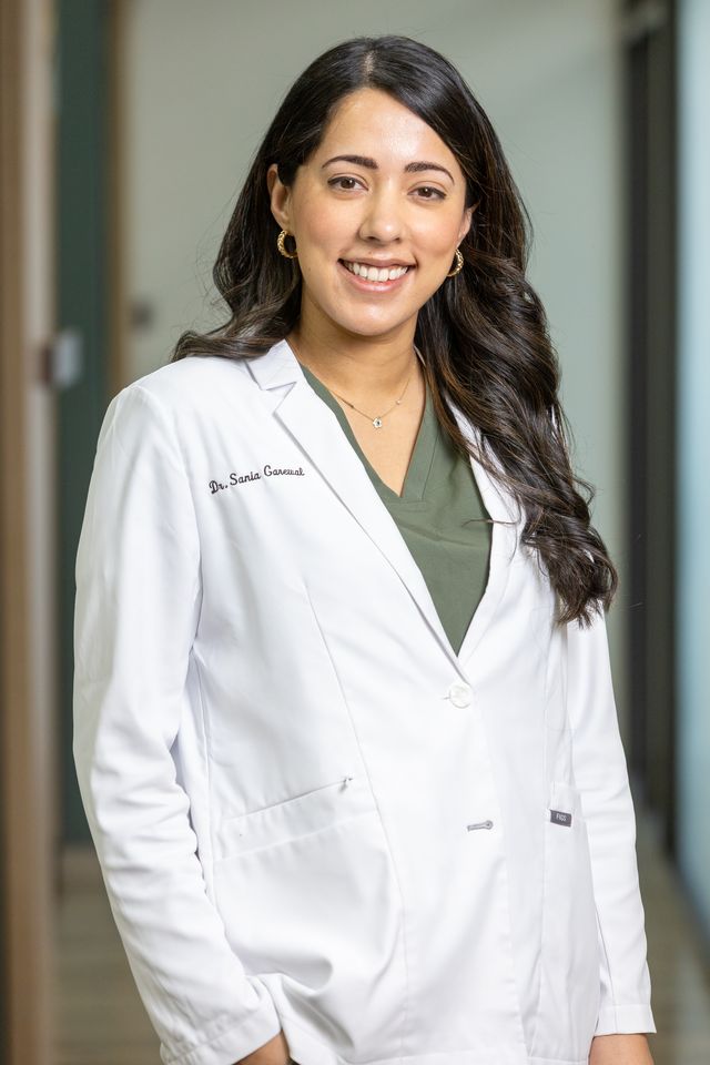 Dr Sania